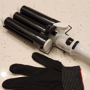 Bondi Boost 3 barrel iron with glove